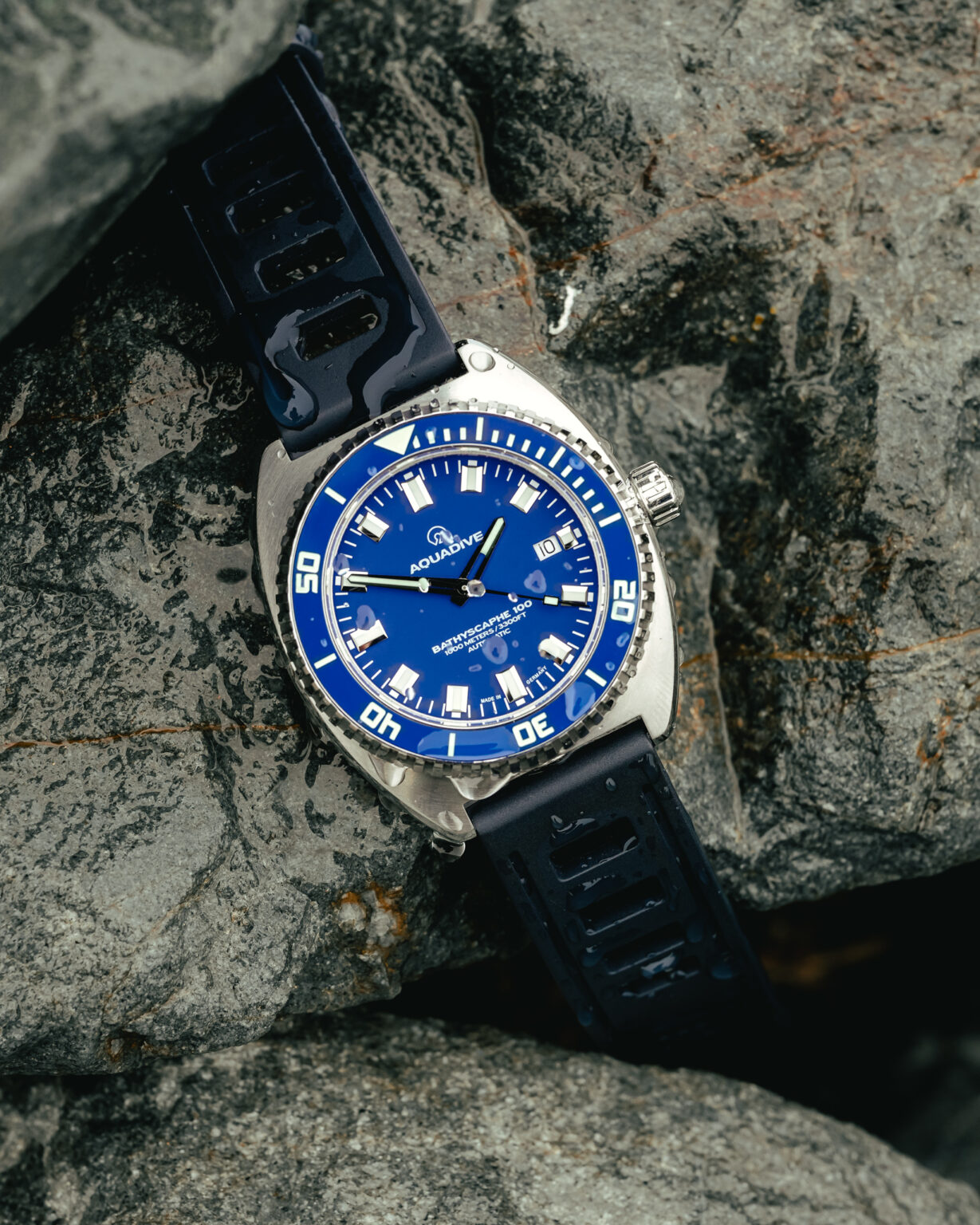 AQUADIVE 100 BLUE Edition – Synchron Watches Store